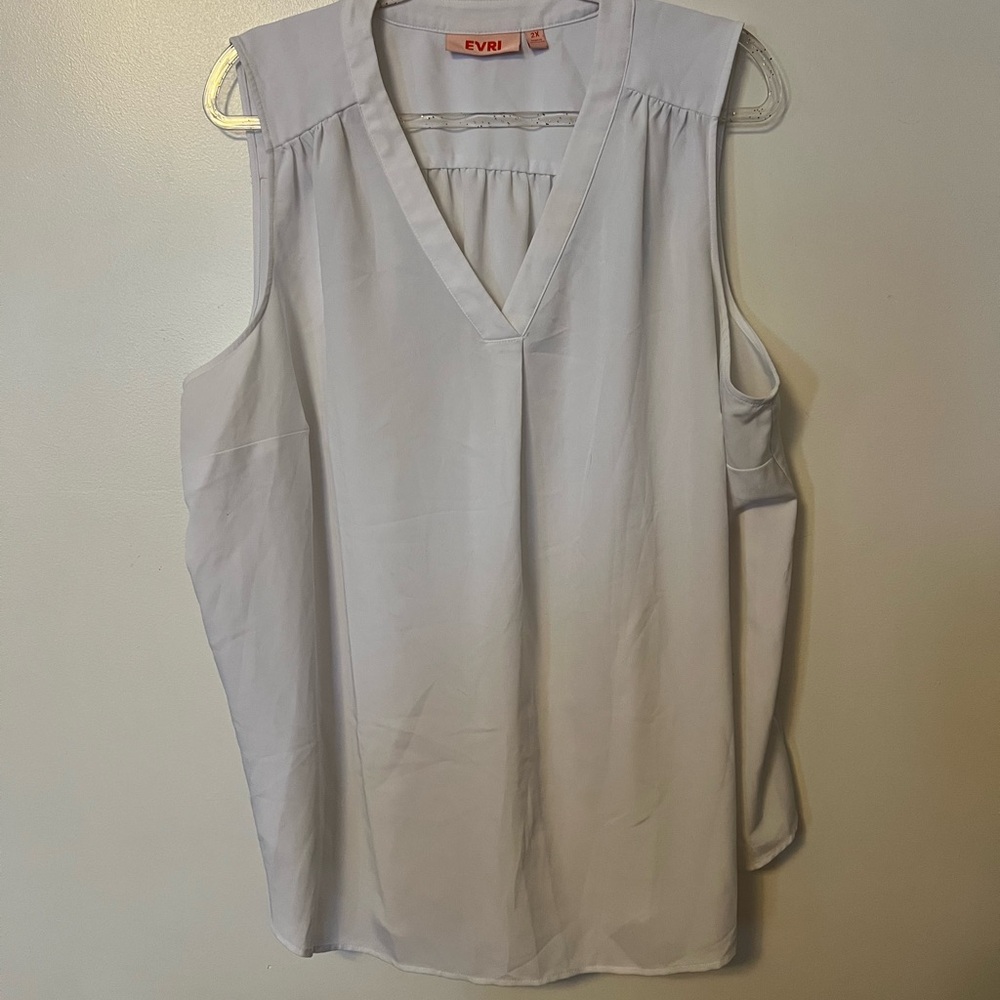 EVRI Women's V-Neck Sleeveless Blouse - White